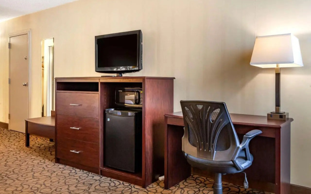 Days Inn Escanaba