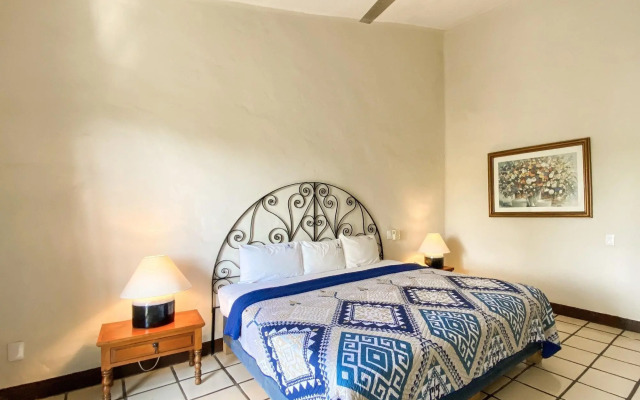 Puerto de Luna Pet Friendly & Family Suites Hotel