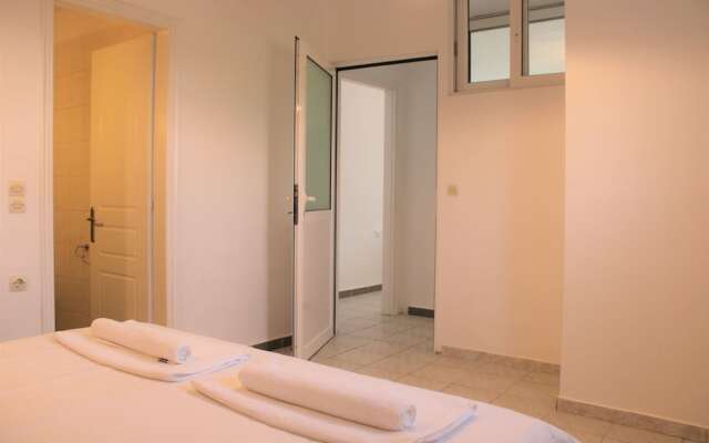 "kalamaki Plaza Apartments 'kalimera'"