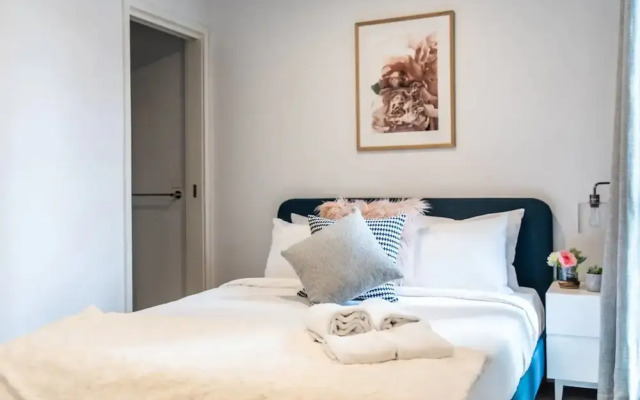 Modern And Trendy 2 Bedroom Apartment In Lovely Southbank