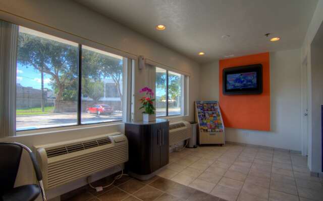 Motel 6 Orlando, FL - Winter Park