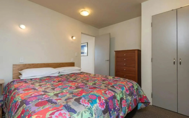 Parkside Motel