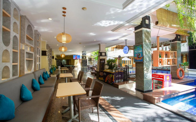 Famous Hotel Kuta