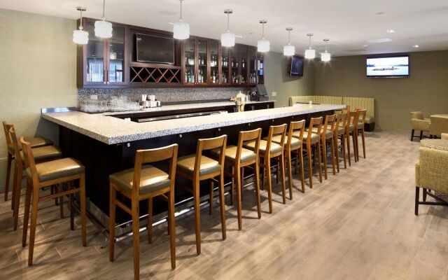 Hilton Garden Inn Reagan National Airport