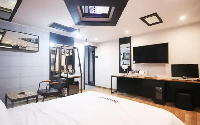 Jungheung-Dong Hotel in Gwangju
