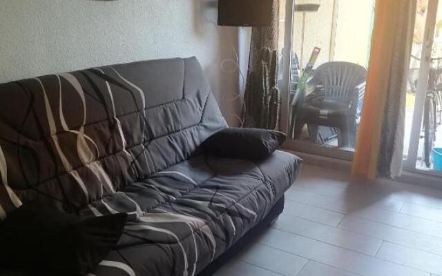 Studio cabine valras plage 300m de la mer