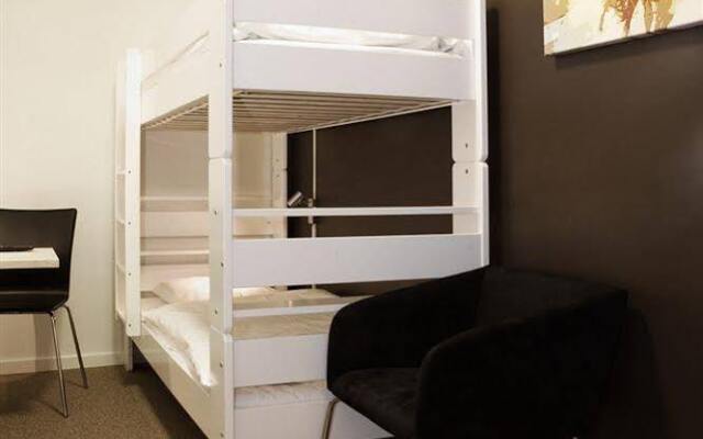 Slottsskogens Hostel