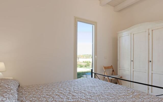 Belvilla by OYO Comfy Villa in Noto With Garden