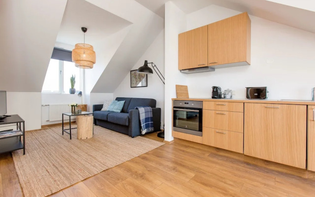 Thomsen Apartments