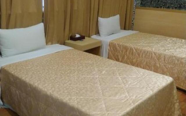 Yadu Hotel