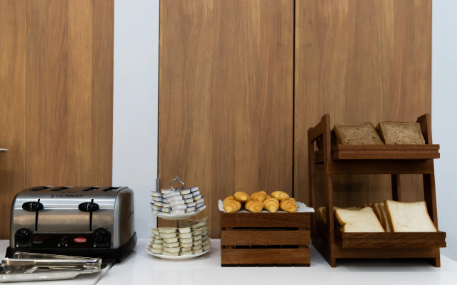 Holiday Inn Express Shanghai Tangzhen by IHG