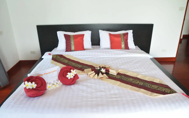 White Flower Lanta
