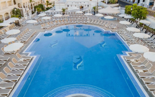 Hollywood Mirage - Excel Hotels & Resorts