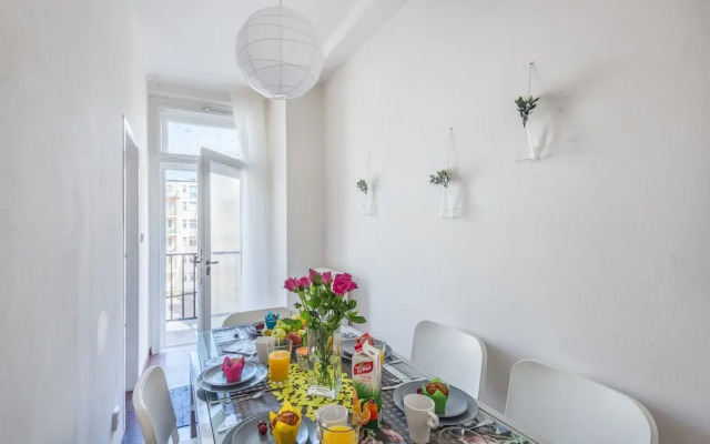 U Nemocenske pojistovny apartment