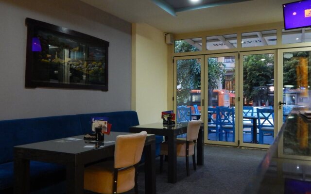 Atlas City Center Hotel