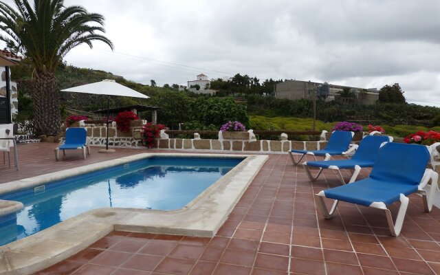 Finca La Cuadra de Arona by Suncanarias