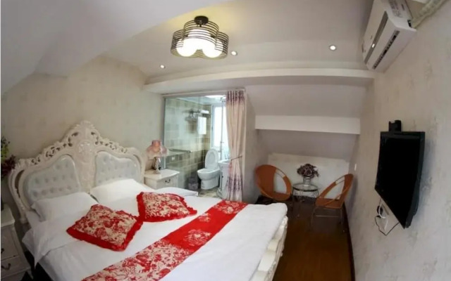 Moonover Xitang Hotel