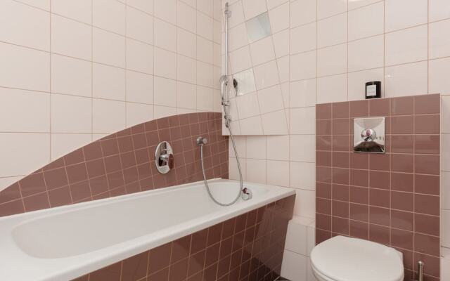 Bemowo Powstanców Slaskich by Renters