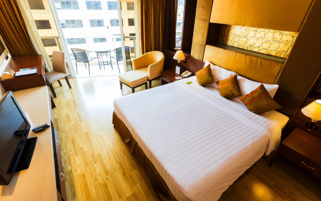 Nova Gold Hotel (SHA Extra Plus)