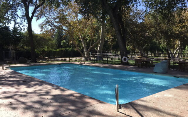 Kaweah Park Resort