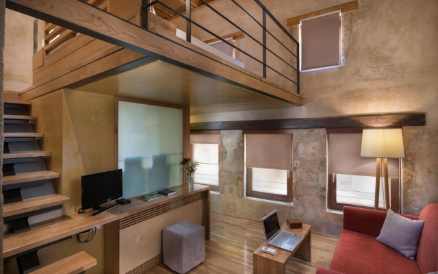 Neoria Houses