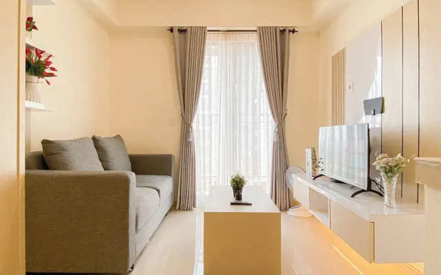 Compact Living 2Br At Meikarta Apartment