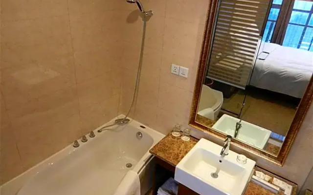 GreenTree Eastern Quzhou Hewu Road Hotel