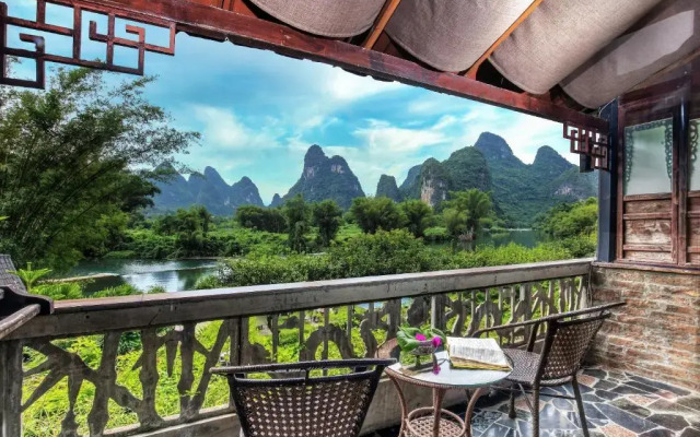 Yangshuo Mountain Retreat