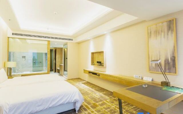 Days Hotel & Suites Liangping