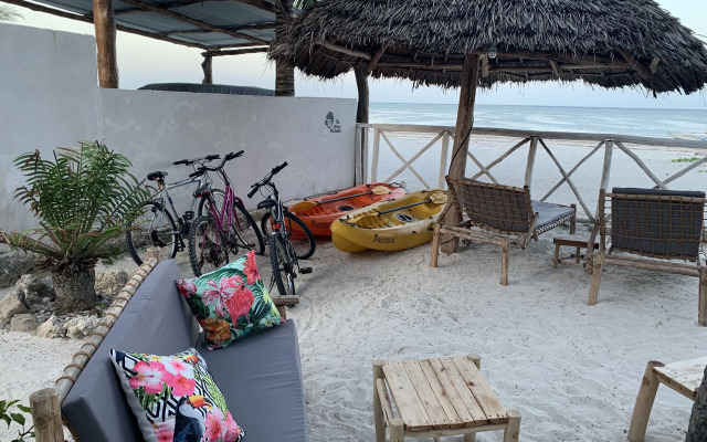 African Paradise Beach Hotel