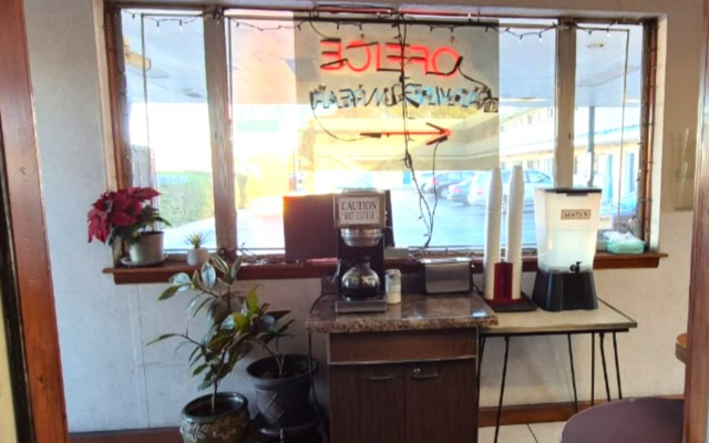 Motel Edgebrook Chicago North Shore by OYO