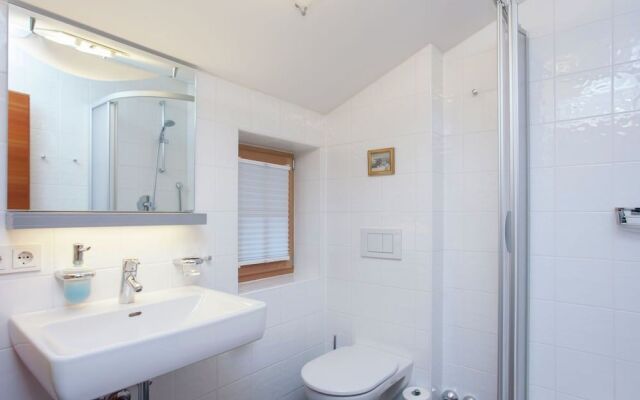 Posh Mansion in Sankt with 2 Saunas, Whirlpool, Hot Tub