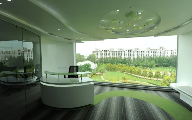 Hotel Golden Evana