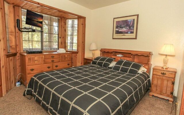 Crater Lake Villa