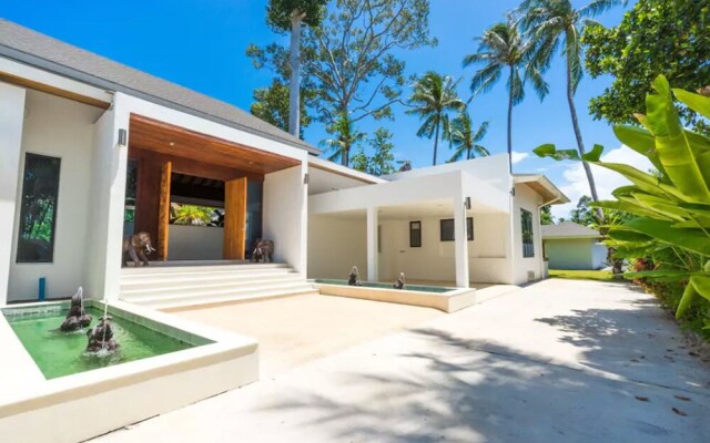 3 Bedroom Pure Luxury Lipa Noi
