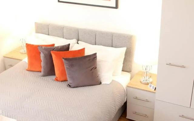 Exclusive Ensuite Double Room