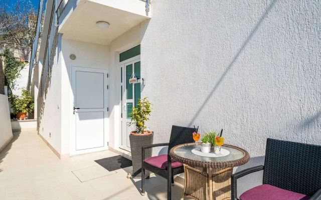 Apartments Blazevic - Two Bed/apt With Hot Tub 2