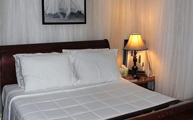 Hollywood Dream Suites
