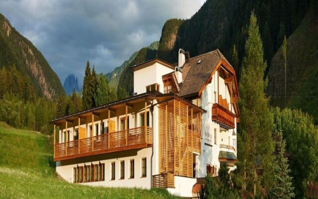 Alpin Stile Hotel