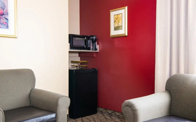 Aviator Hotel Suites, BW Signature Collection