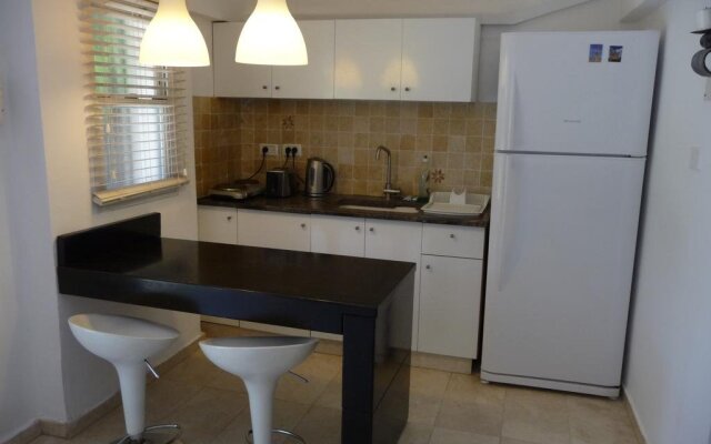 Feel at Home - Vacation Rentals