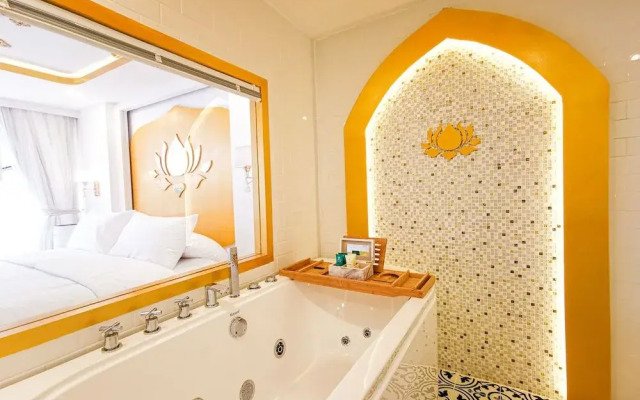 One Dhatu Ayutthaya Premium Homestay