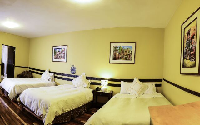 Yabar Hotel Plaza