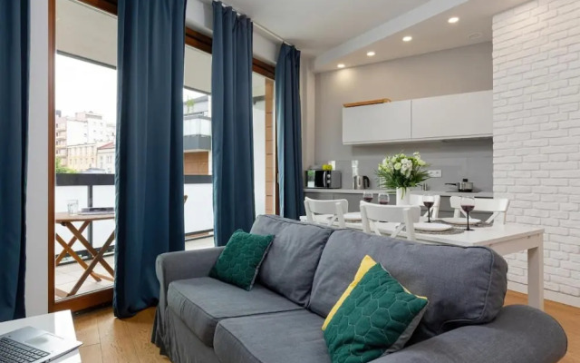 Modern apartment with pool