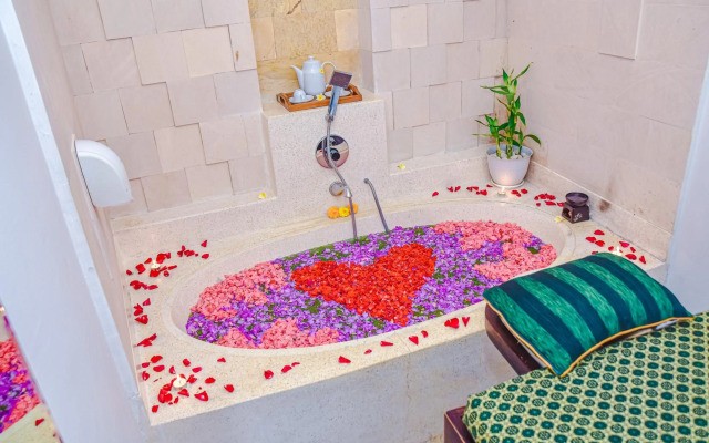 The Lokha Legian Resort & Spa