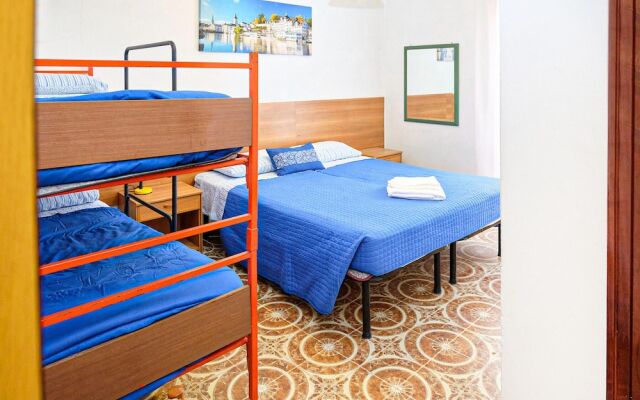 Awesome Apartment in Rosolina Mare With 1 Bedrooms