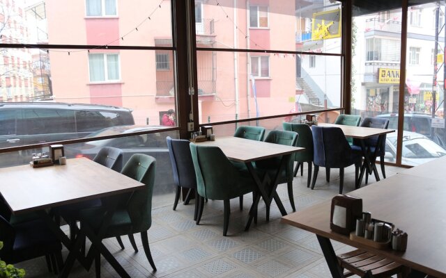 Center Room Hotel