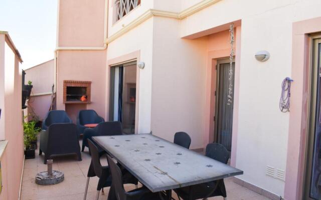 Apartamento Sol Nascente by Portucasa