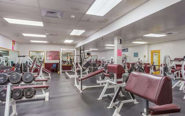 Quality Inn & Suites Gorham Riverside