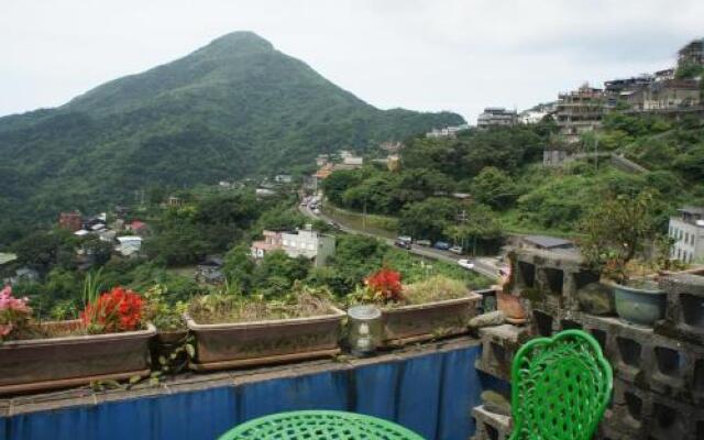 Jiufen Walk Inn 3x3